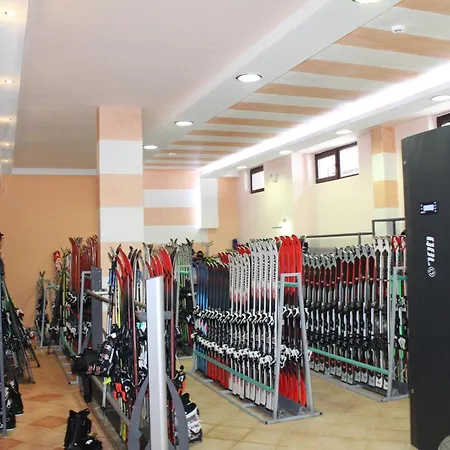 Boro Village アパート *